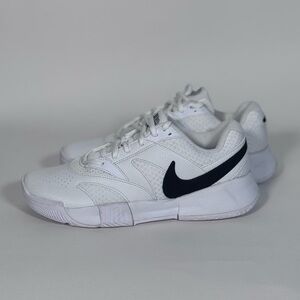 Nike White and Black Women's Sneakers
